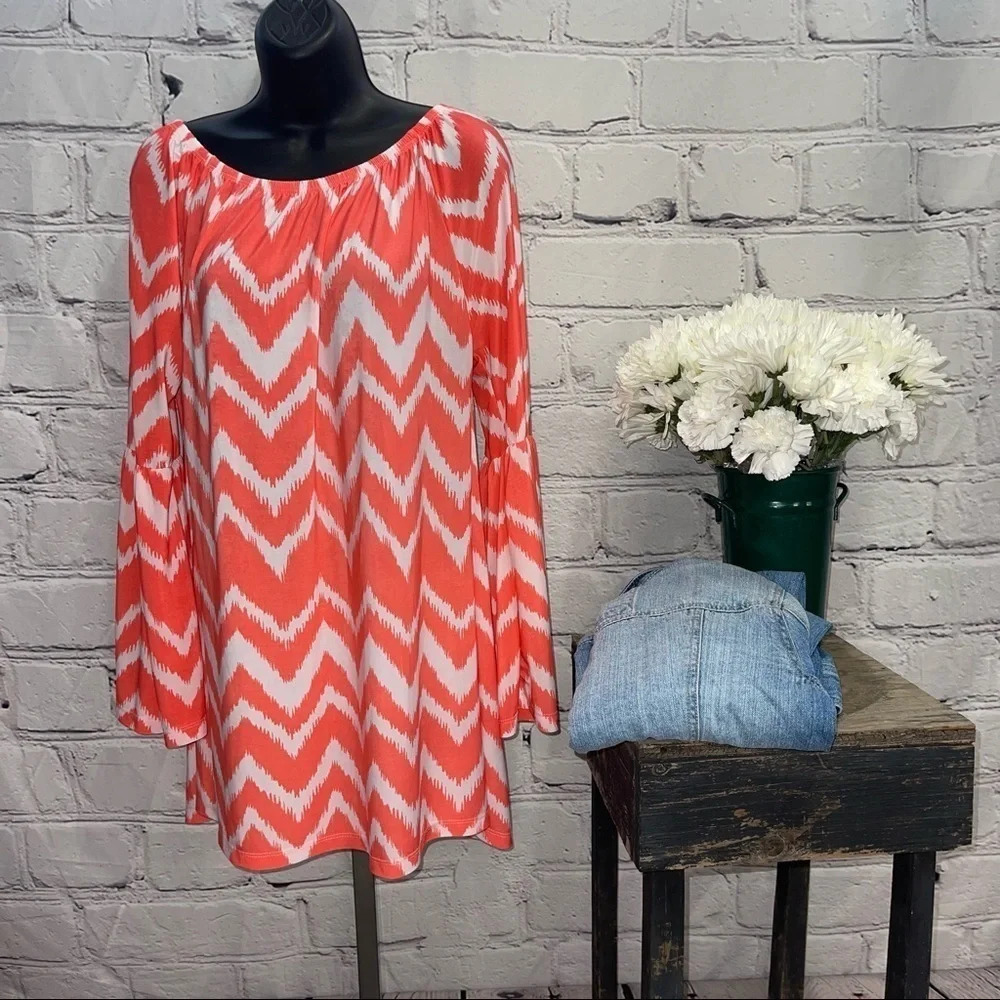 West Loop Chevron Top